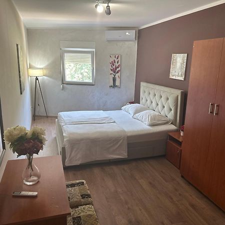 Apartments Bokan Τσέτινιε Εξωτερικό φωτογραφία