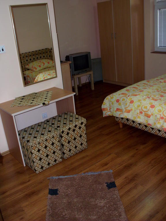 Apartments Bokan Τσέτινιε Εξωτερικό φωτογραφία